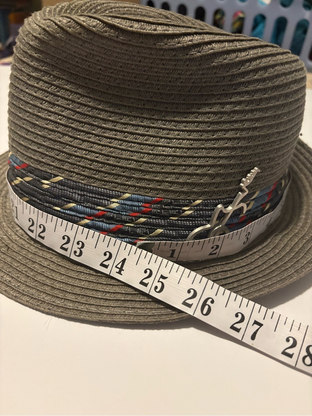 Carlos Santana Men’s Fedora grey Hat with metal guitar pin, Sz Small/Medium. - Picture 7 of 11